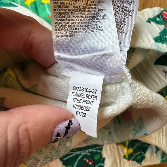 Old Navy Christmas Tree Pajama Shorts Women's Size 2X NWt - Picture 8 of 11
